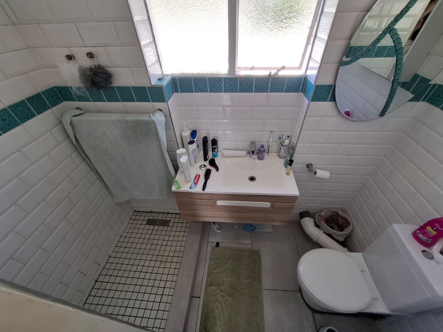 2 Bedroom Property for Sale in Bonza Bay Eastern Cape